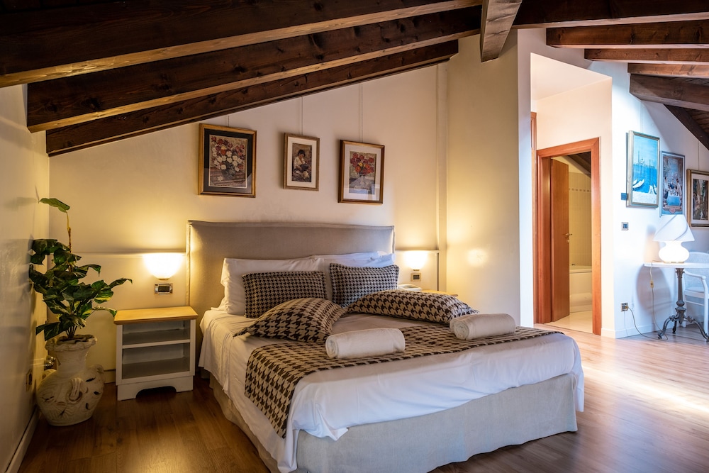 Hotel Villa Sara 19/60