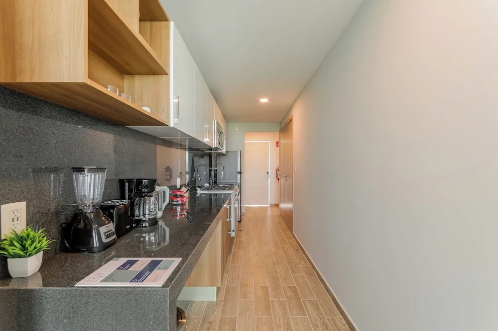 Amaan Vacation Suites 4/50