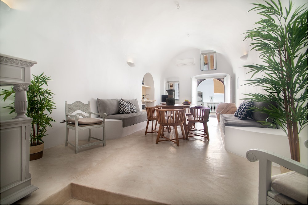 Radiant Santorini 32/45