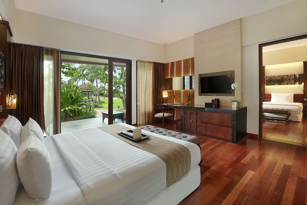 The Seminyak Beach Resort and Spa 24/66