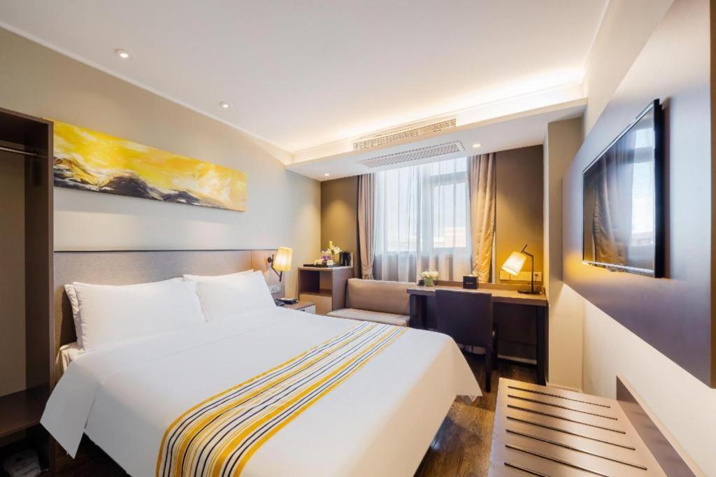 Homeinn plus Shanghai Zhangjiang Park 18/46