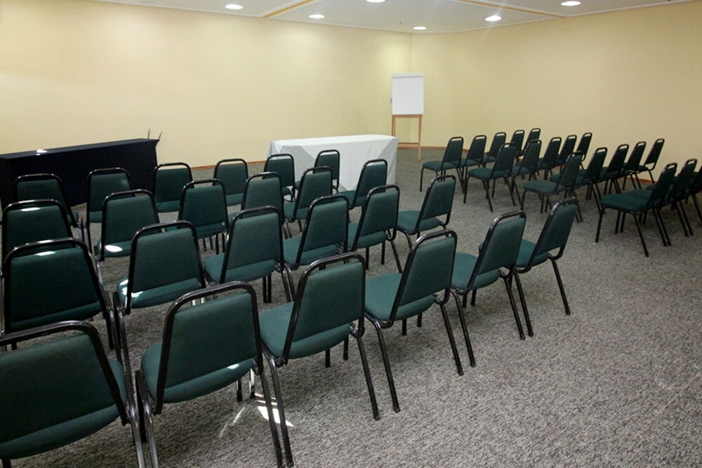 Hotel Carlton Plaza Sao Jose dos Campos 44/50