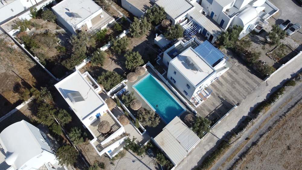 Kapetanios Studios 18/50
