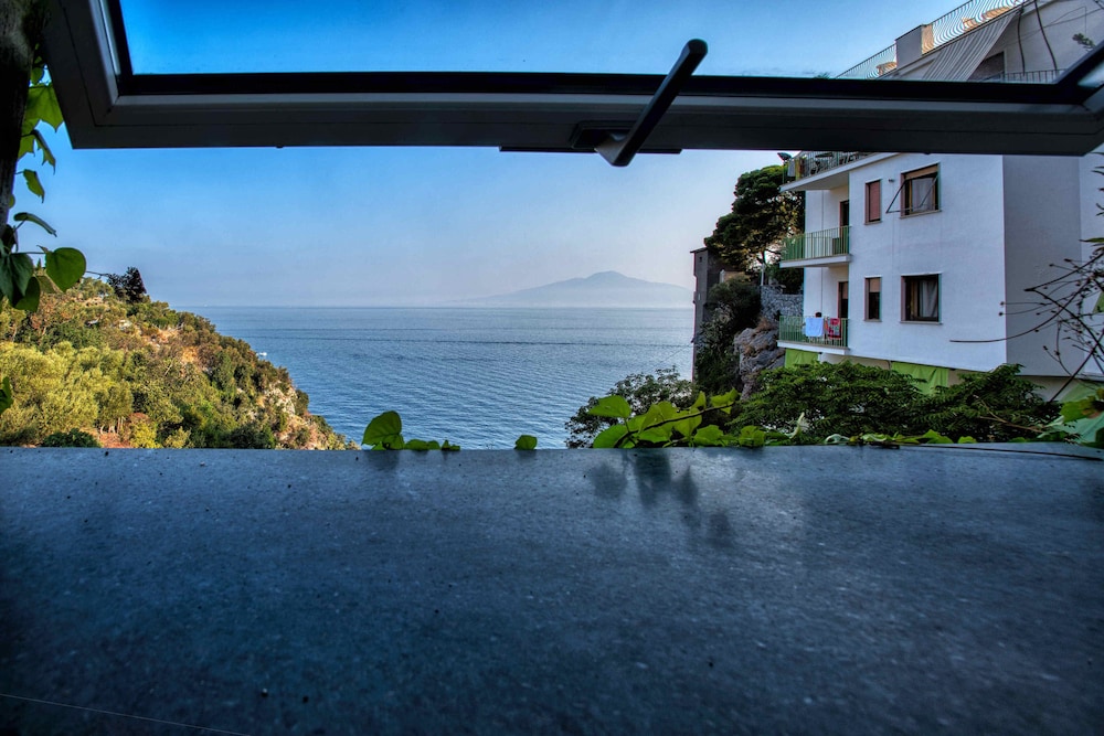 Boutique Hotel Helios - Adults Only 68/74