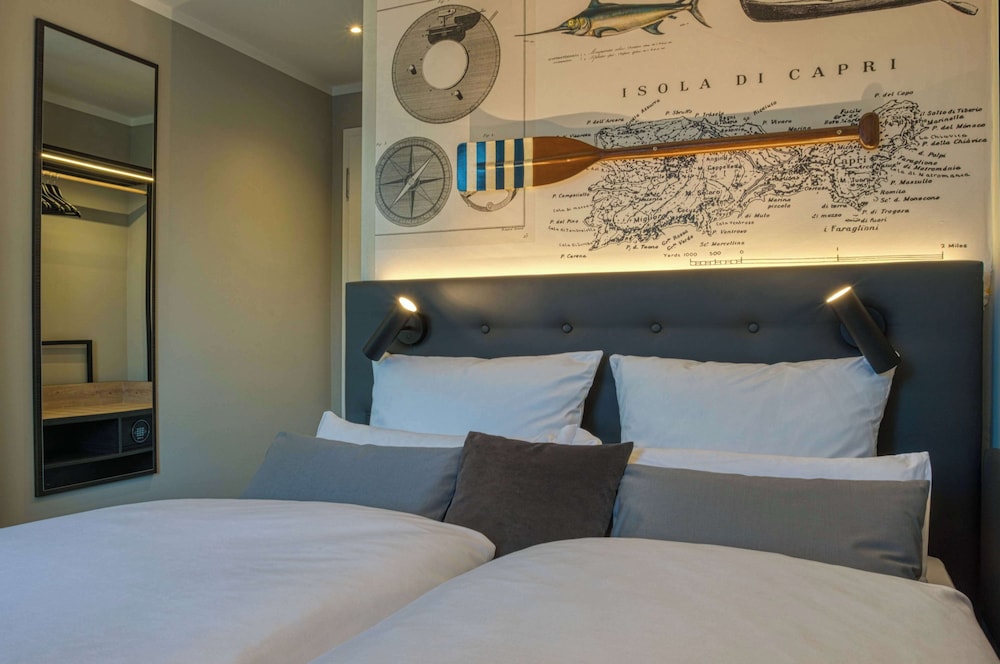 STANDARD, DOUBLE BED