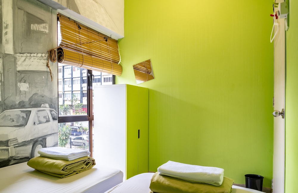 PODs The Backpackers Home & Cafe 19/50