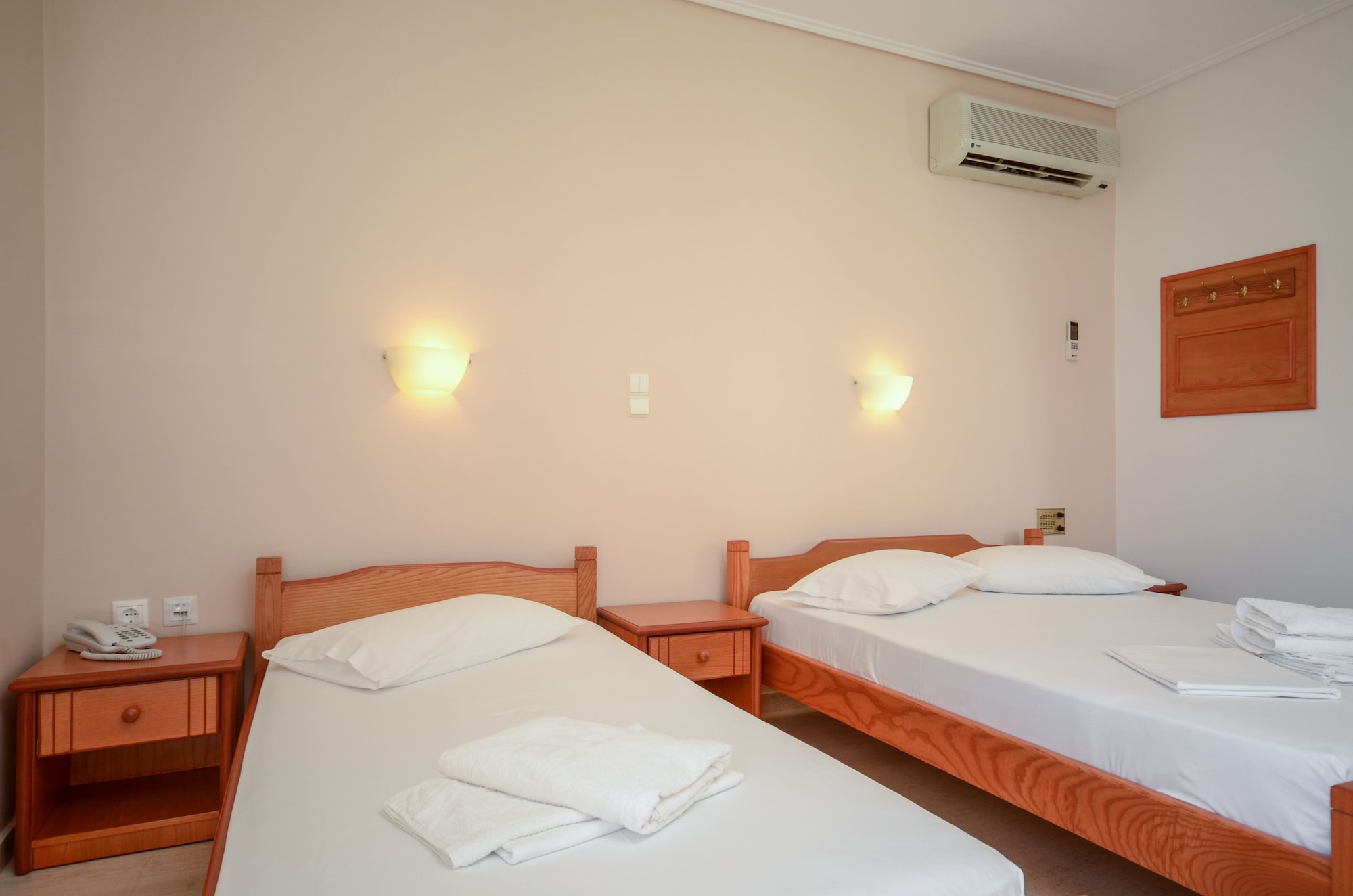 Economy, Triple, 1 Double and 1 Single Bed, Ground Floor