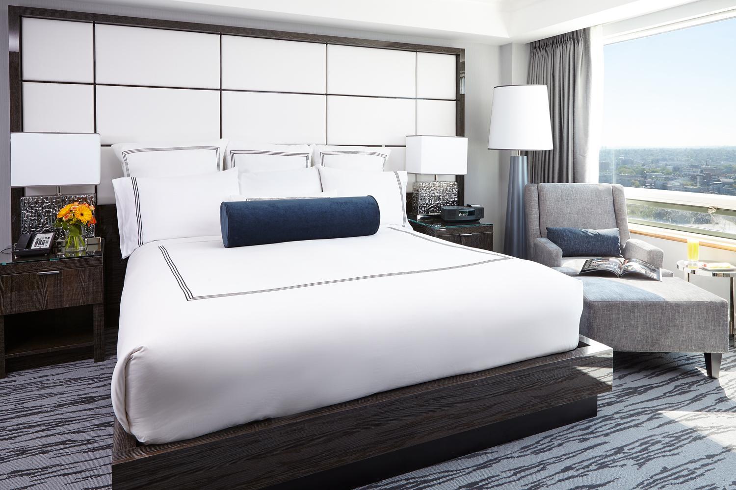 Pacific, City, Club, Suite, King Bed