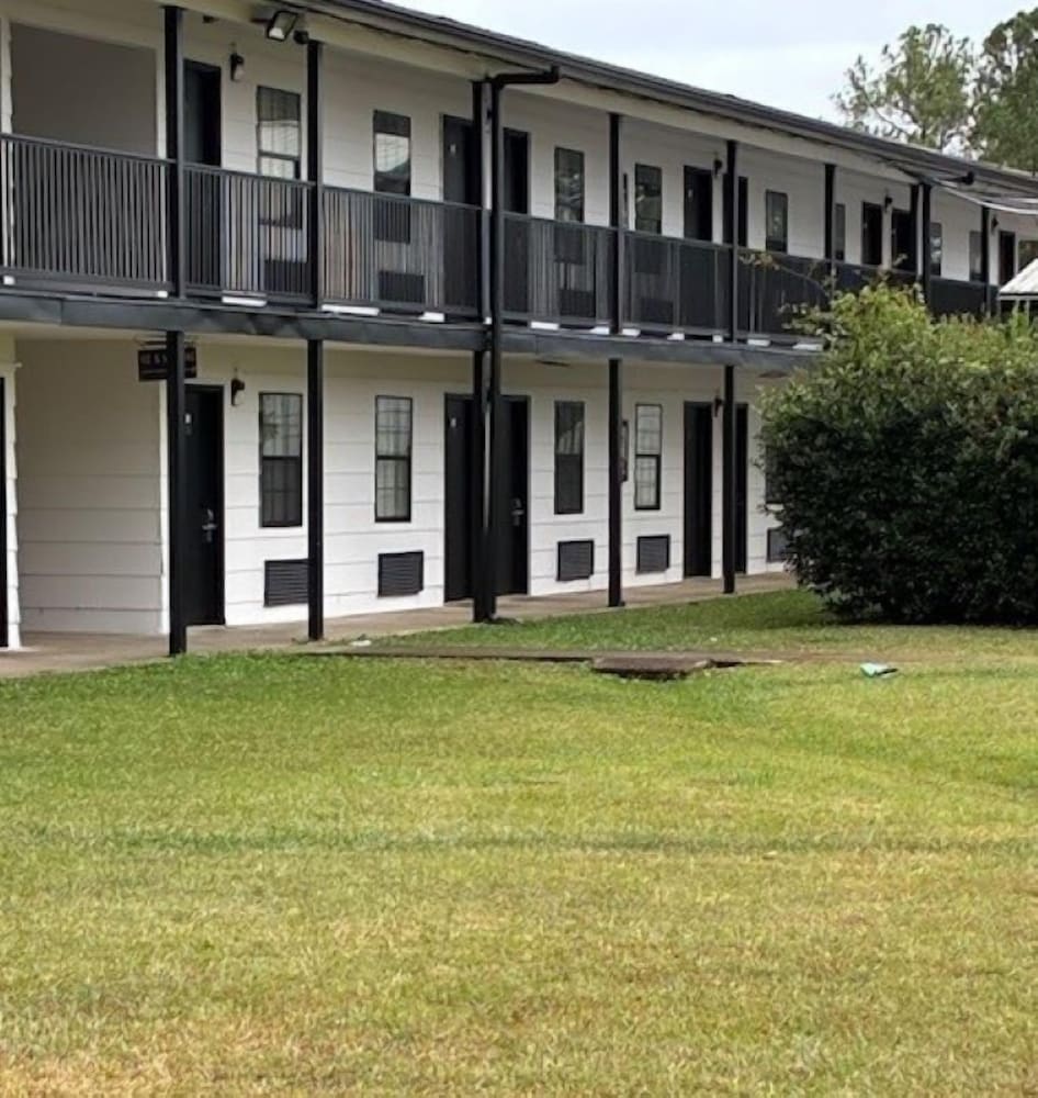 Budget Inn Talladega 55/61