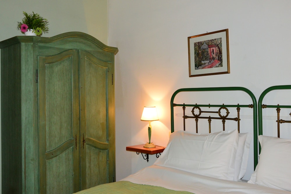 Antico Borgo 9/50