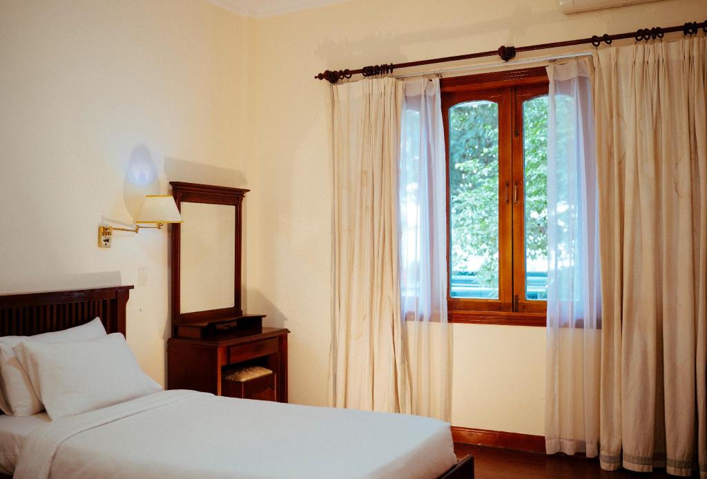 Song Huong Hotel 19/68