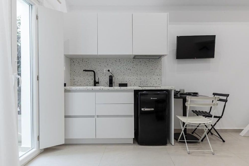 Majo Suites 52/60