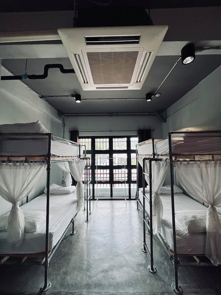 Bloo Hostel 30/61