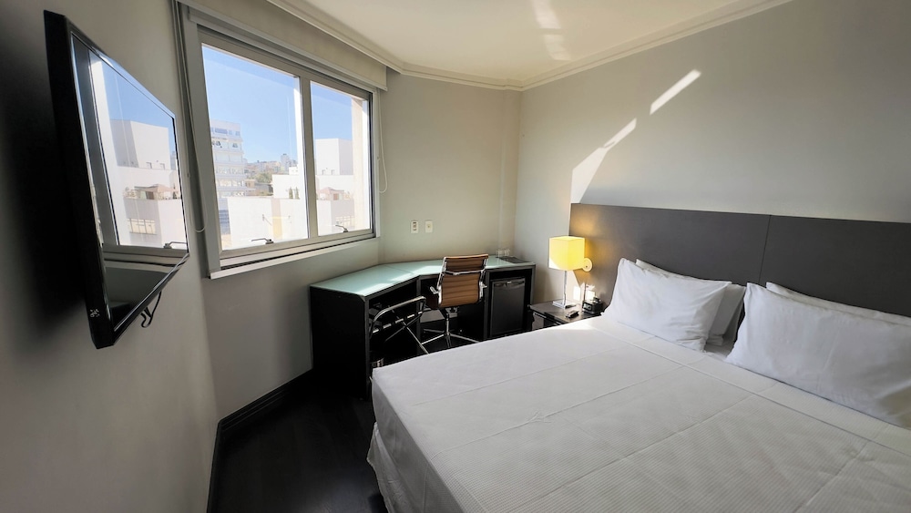 GRAND, GRAN VIVENZO, QUEEN BED