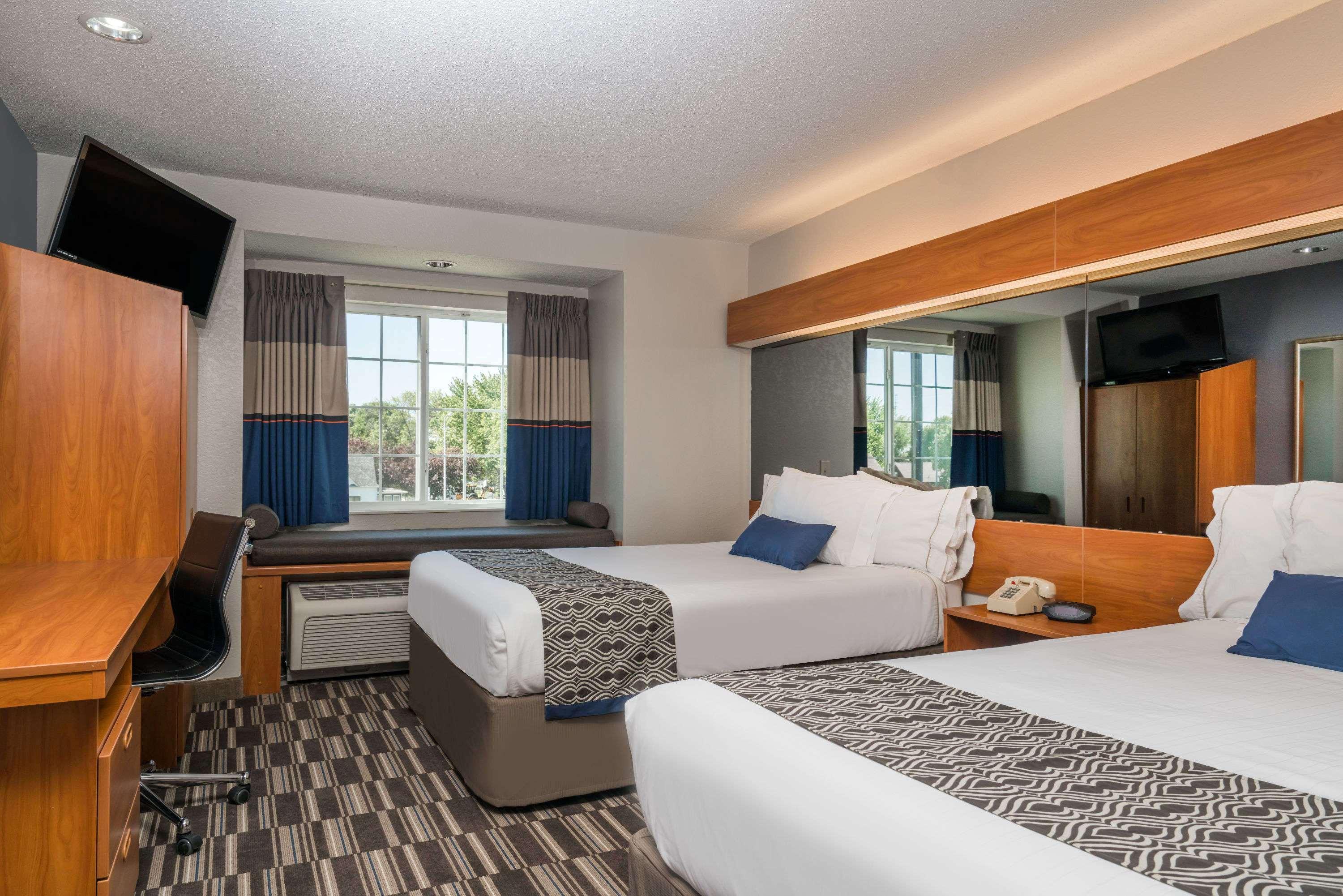 Microtel Inn & Suites by Wyndham Springfield, MN 6/16