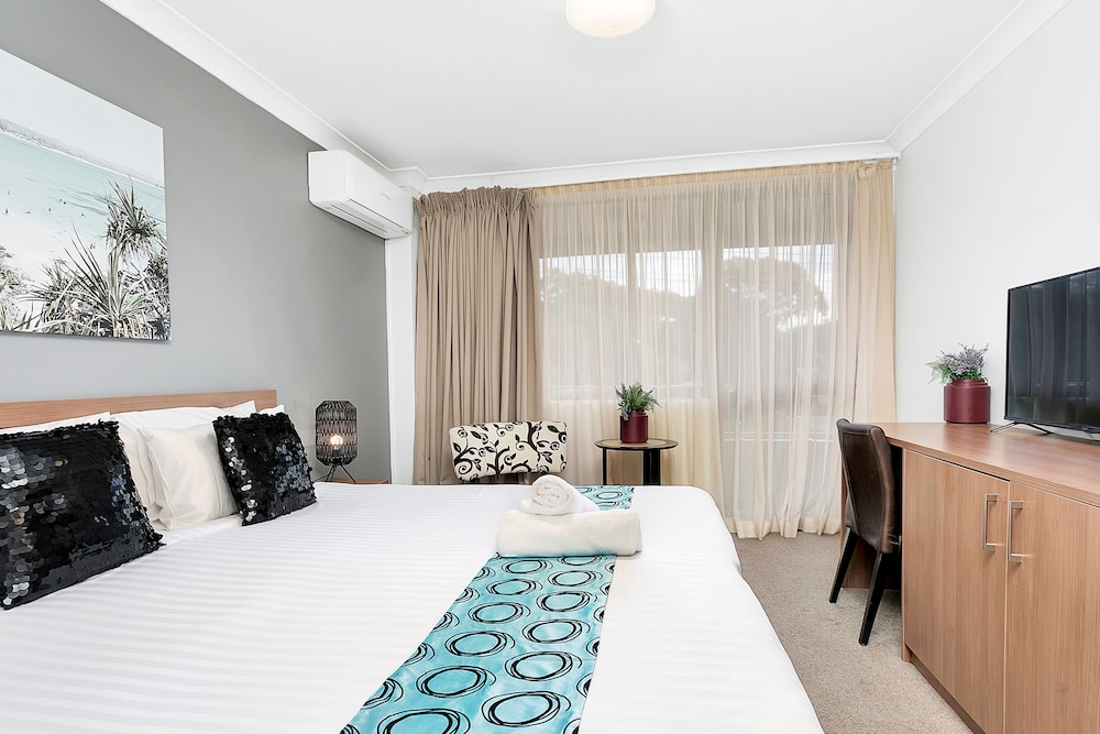 Spa, Suite, King Bed