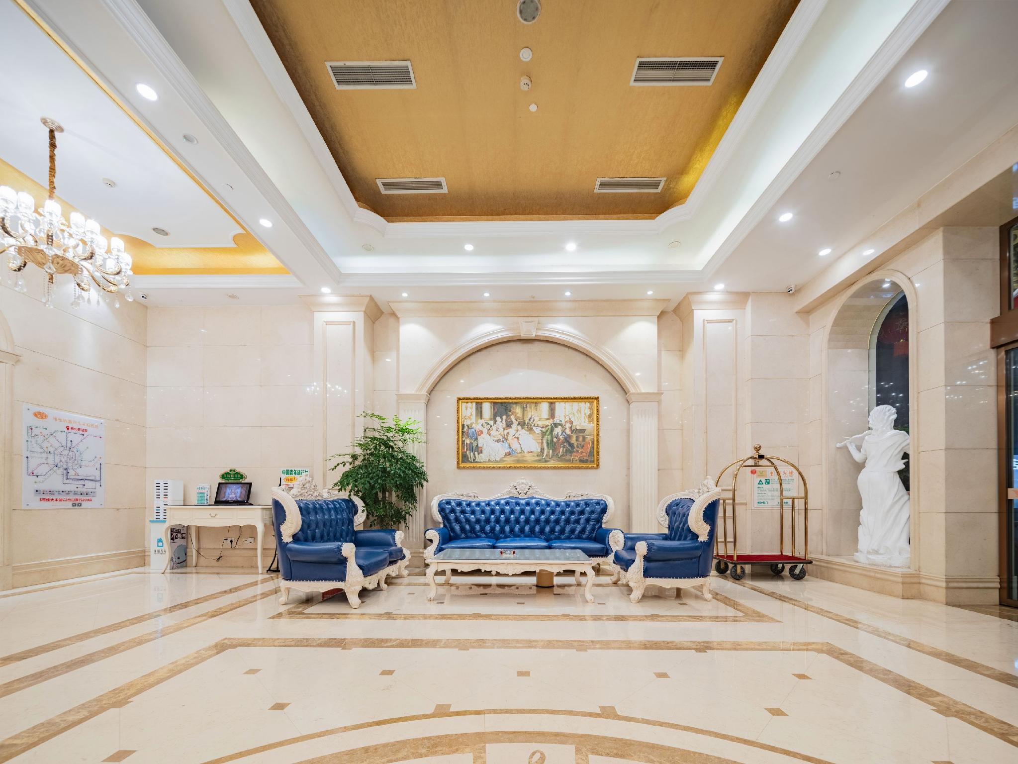 Vienna Hotel (Chengdu Dafeng Metro Station) 16/46
