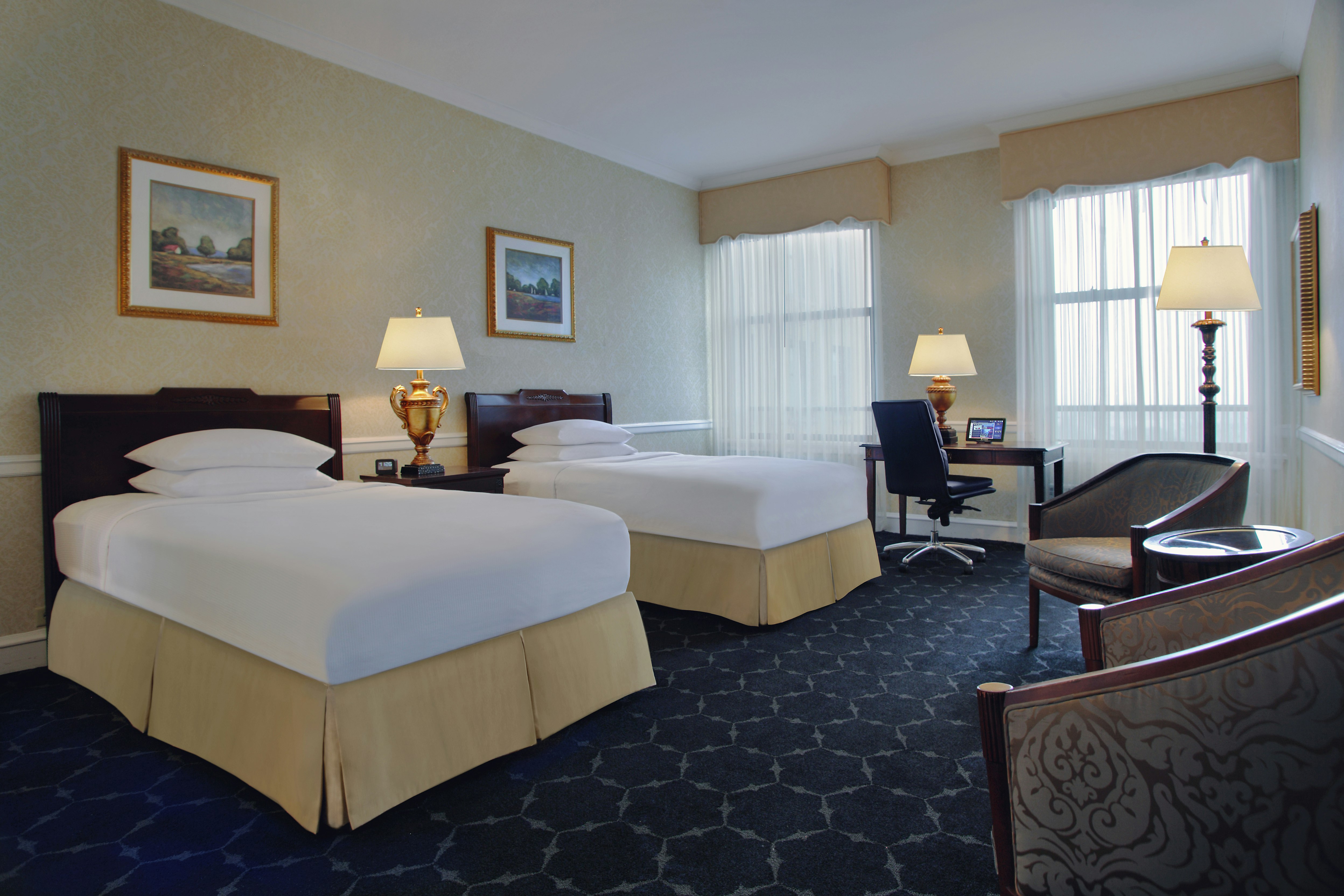 ROOM, TWIN BEDS