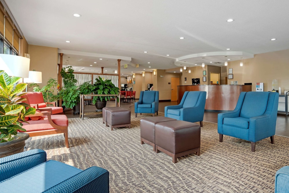 Comfort Suites Oxford I-20 exit 188 30/45
