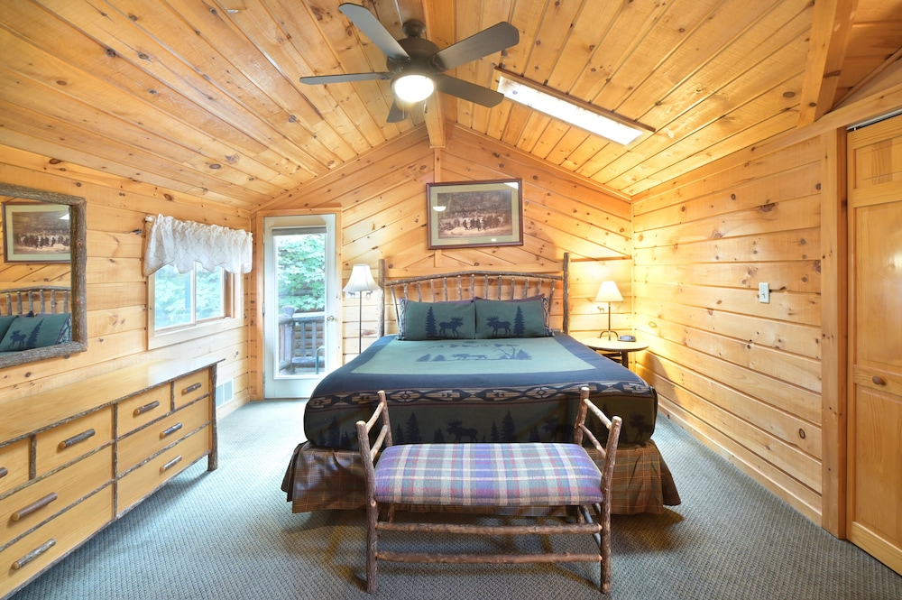 The Lodges at Cresthaven 29/60