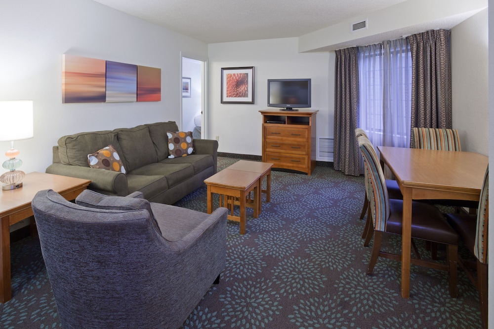 Staybridge Suites Mpls Maple Grove Arbor Lakes 31/62