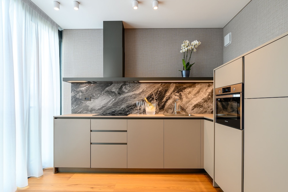 Duparc Contemporary Suites 5/73