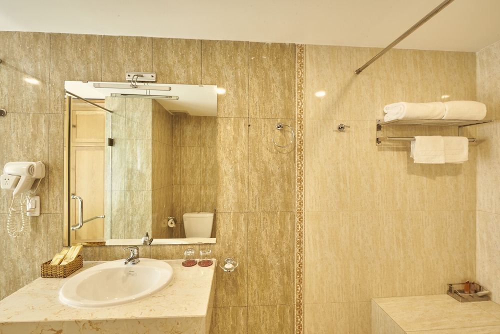 Saigon Apos S Book Hotel 29/56