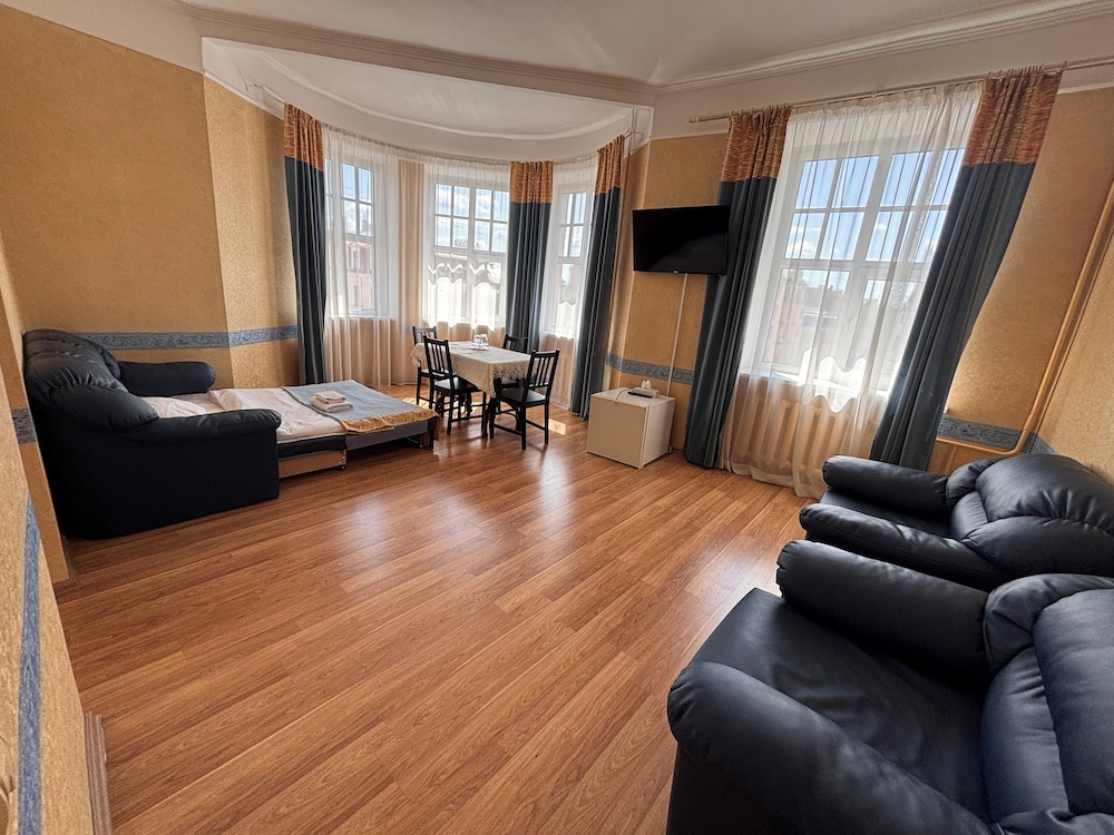 Viktorija Hotel 35/50