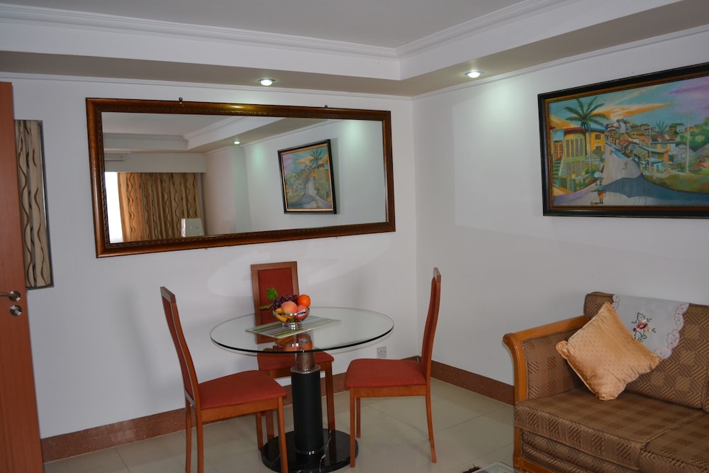 Paintsiwa Wangara Apartments 13/21