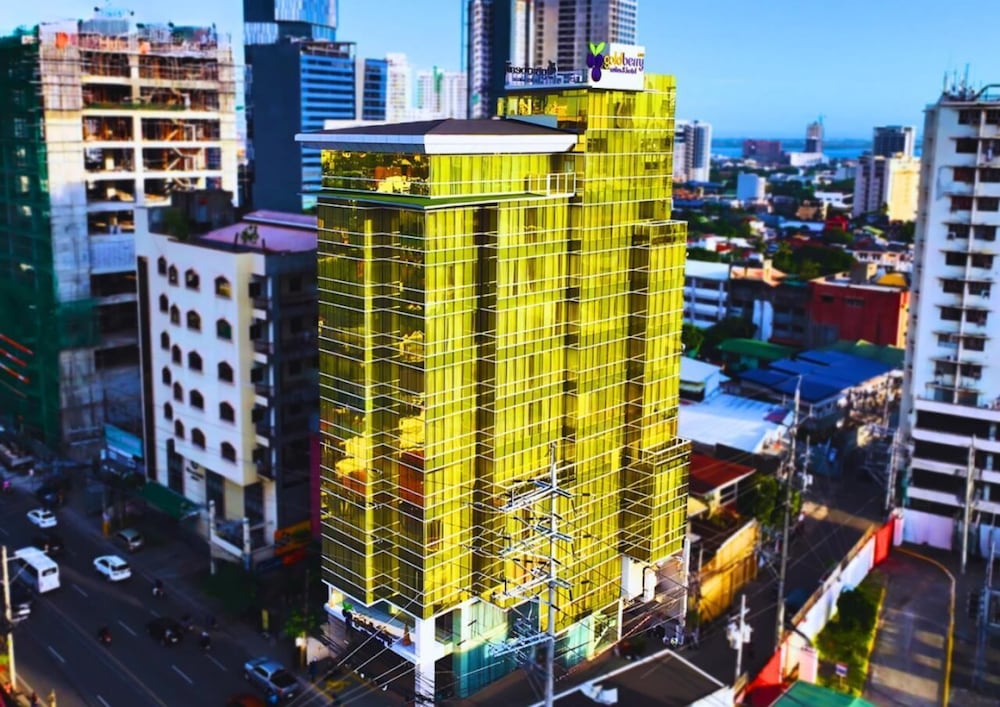 Goldberry Suites & Hotel Cebu in CEBU