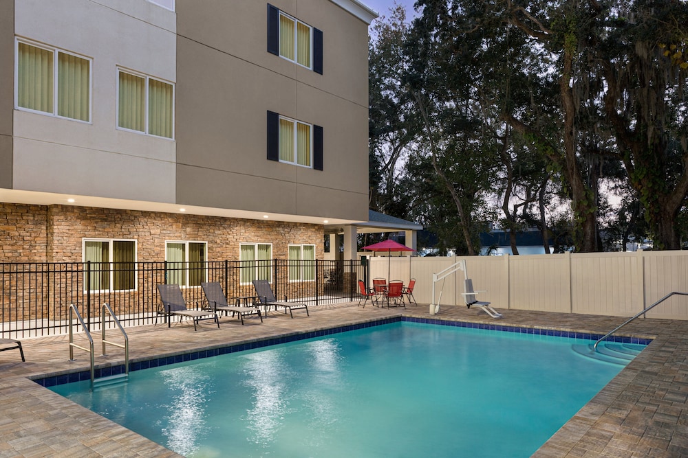 Candlewood Suites Safety Harbor 3/56