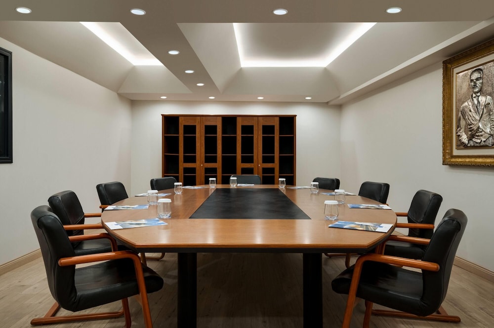 Tryp by Wyndham Istanbul Beyoglu 50/62