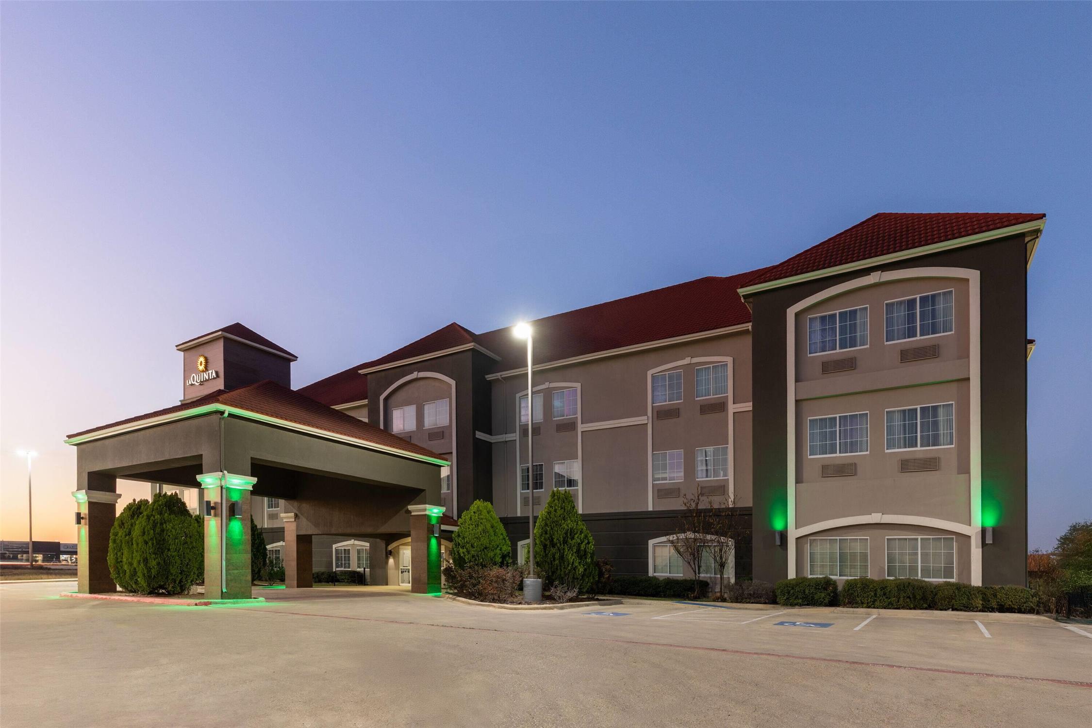 La Quinta Inn & Suites by Wyndham Kyle - Austin South 56/61