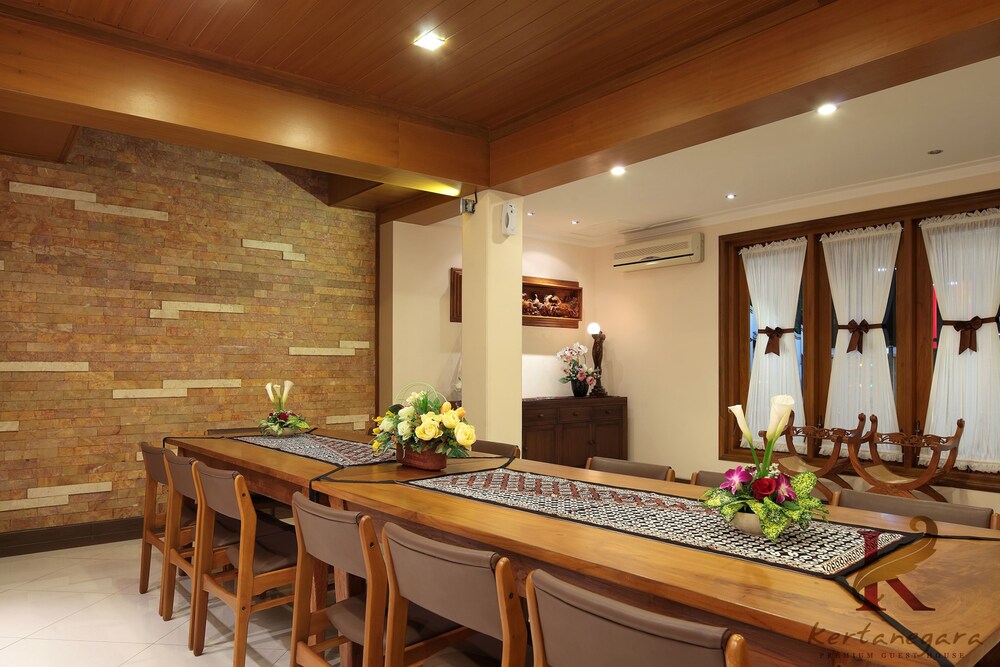Kertanegara Premium Guest House 41/49