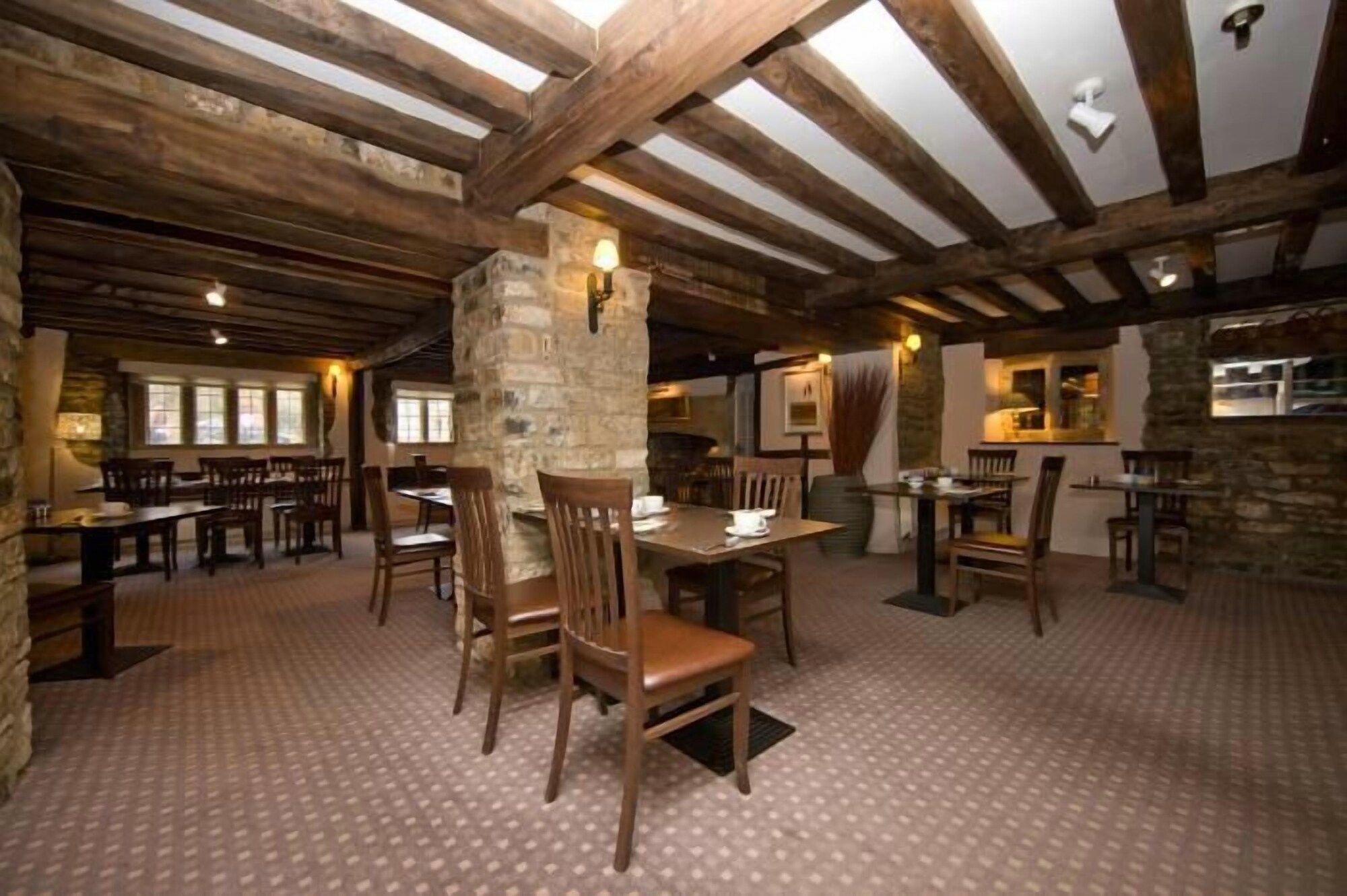 Mullions Guest House 17/21