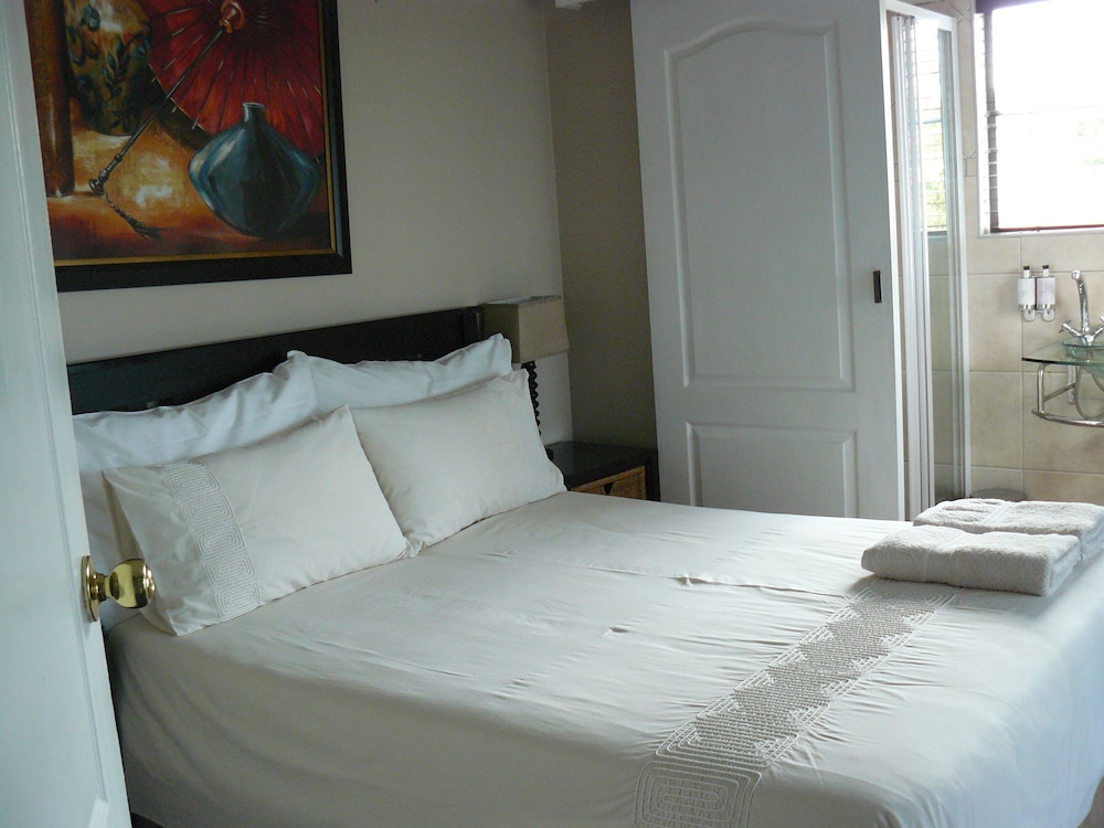 See More Guest House 10/50