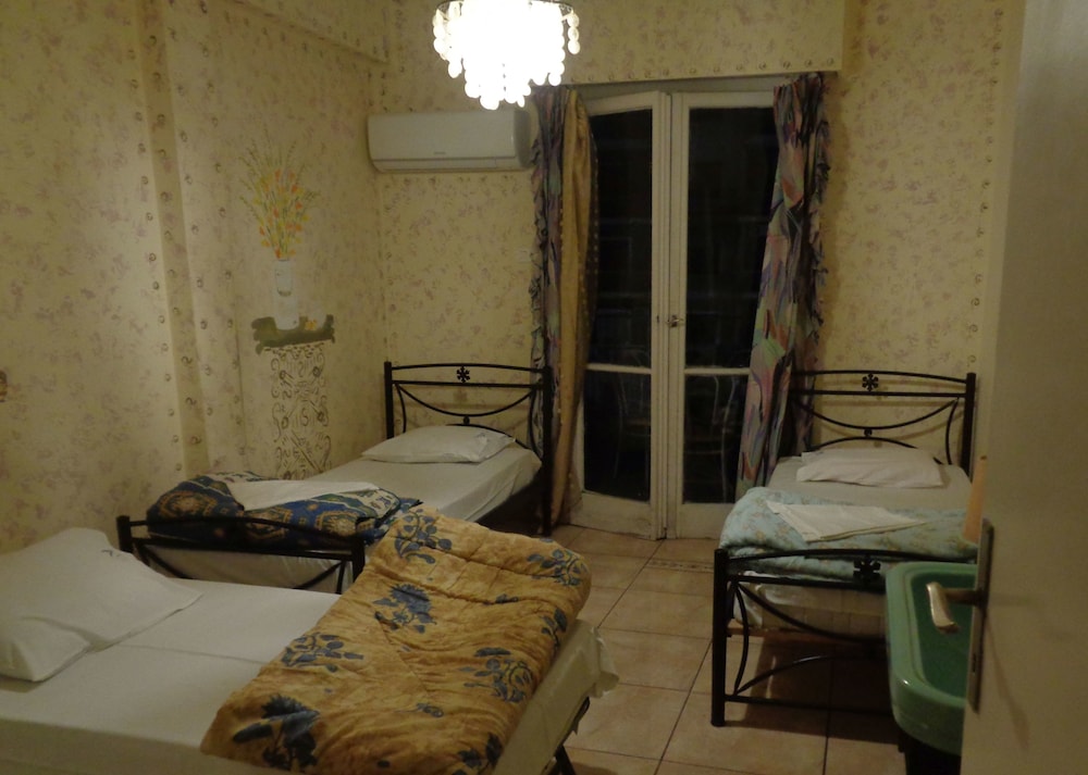 Athens House 29/49