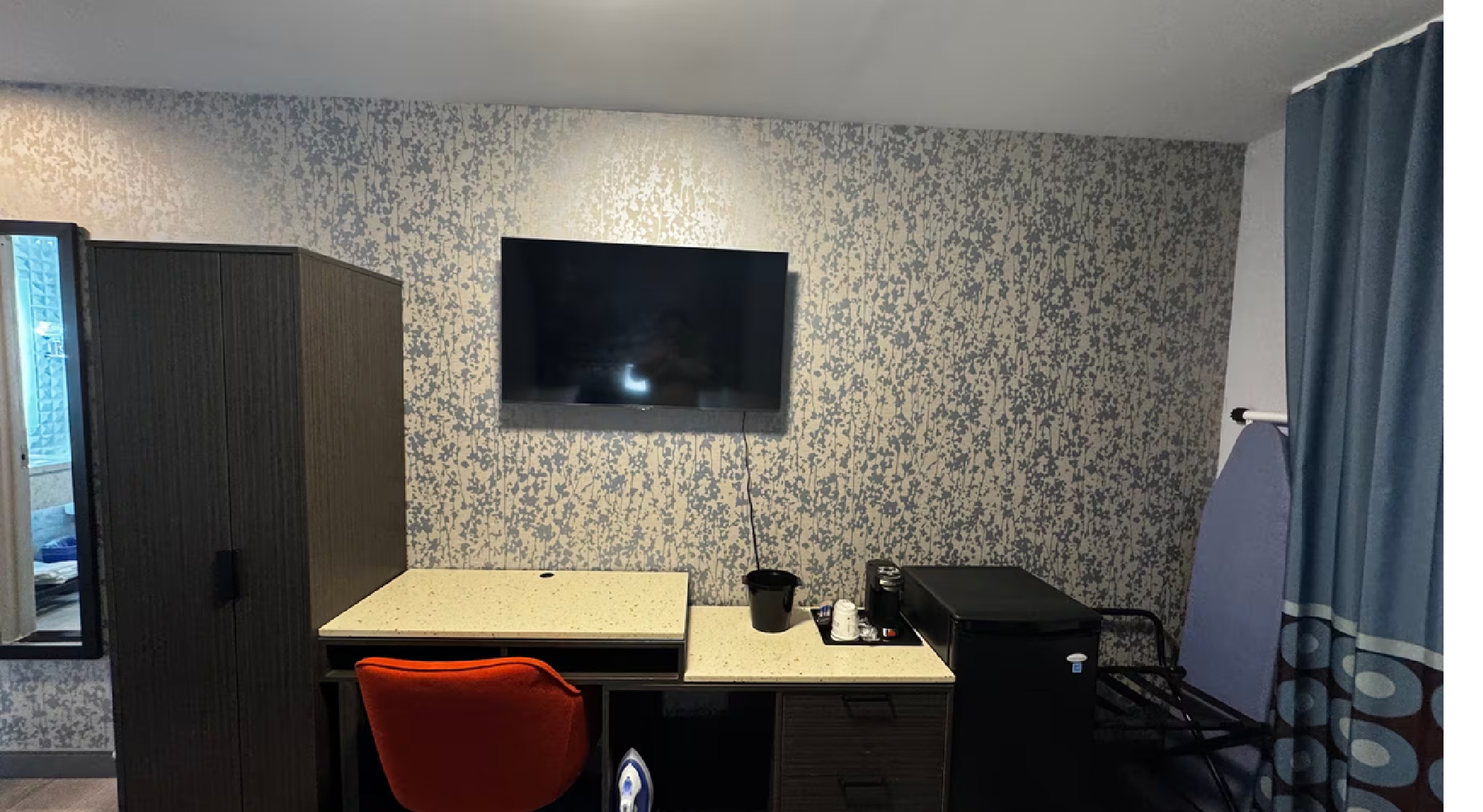 Super 8 by Wyndham Brooklyn Fulton Street/Broadway Junction 25/40