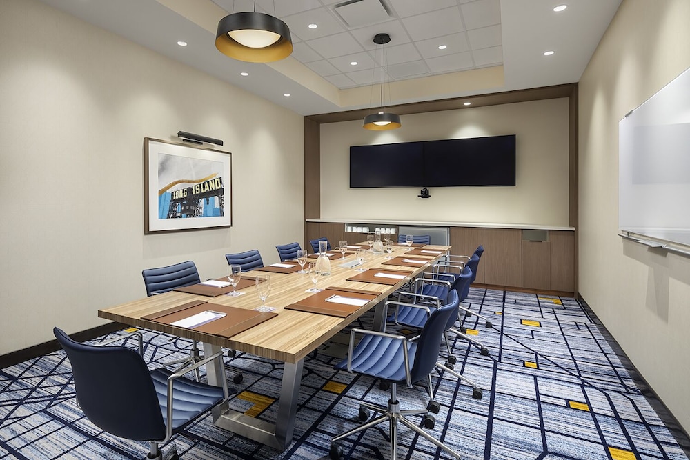 Hyatt Regency Jfk Airport At Resorts World New York 35/50