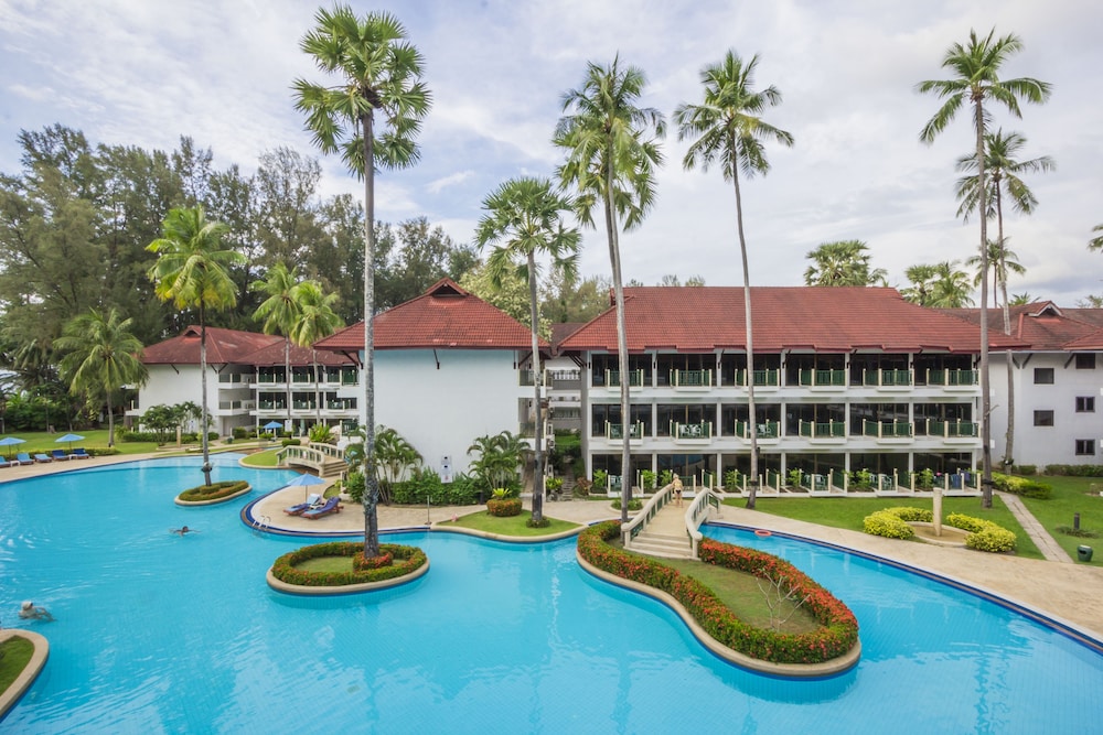 Amora Beach Resort Phuket 9/75