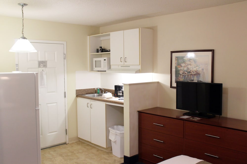 Studio 6 Extended Stay - Hampton, VA - Langley AFB Area 17/35