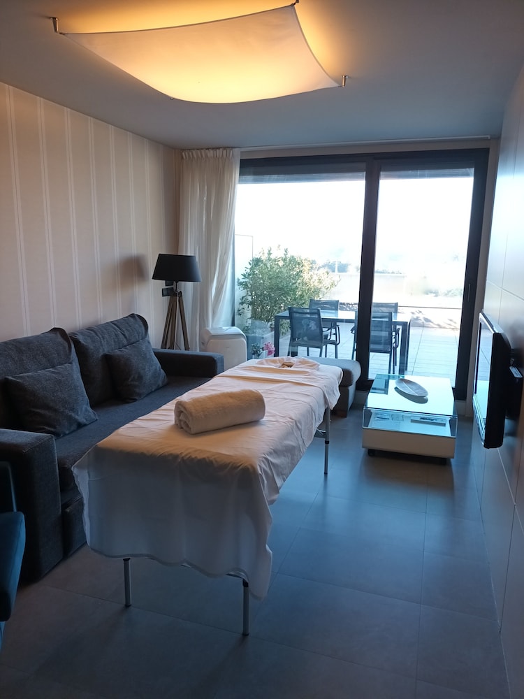 Irenaz Resort Hotel Apartamentos 27/69