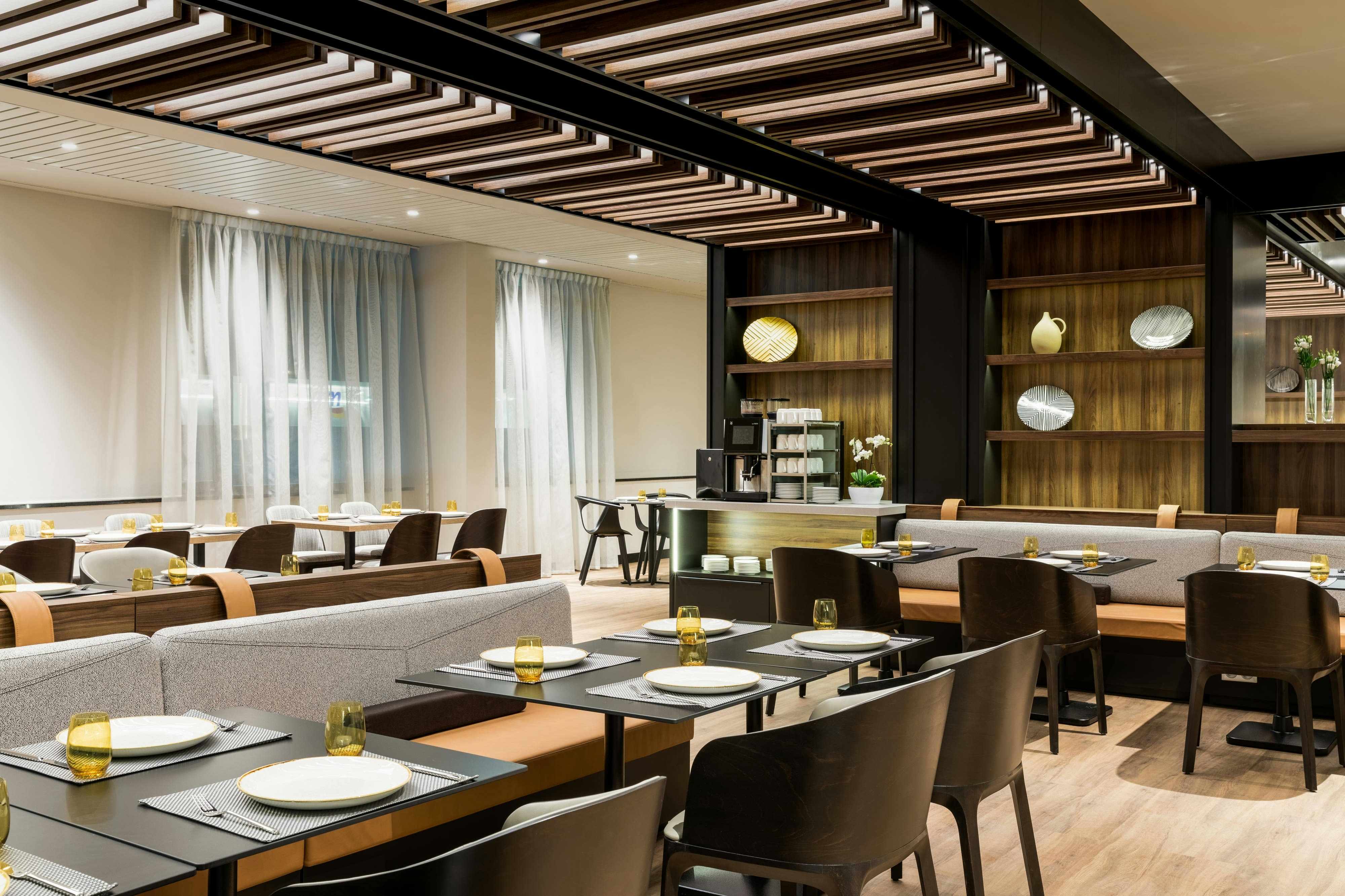 AC Hotel by Marriott Bratislava Old Town (ex Austria Trend Hotel) 24/40