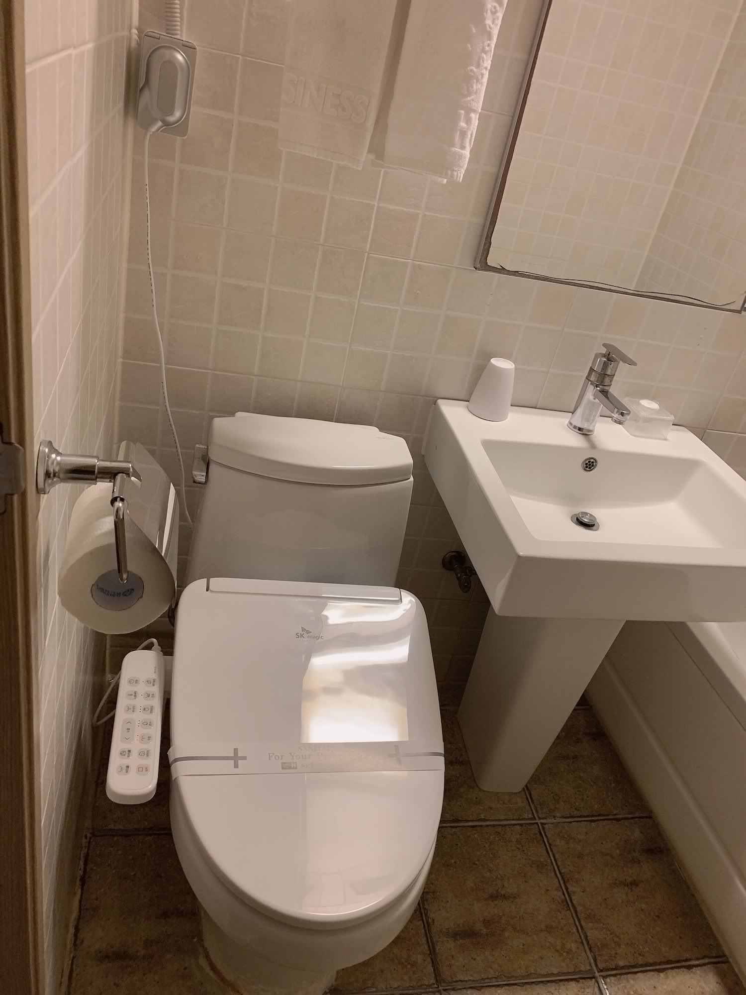 Deluxe, Double Bed, Changwon AT Business Hotel 2/3