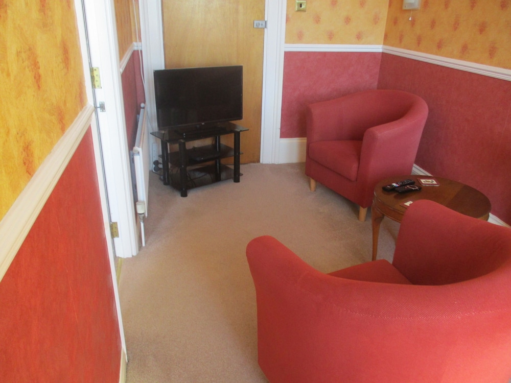 Ashwood Grange Hotel - B&amp;B 25/31