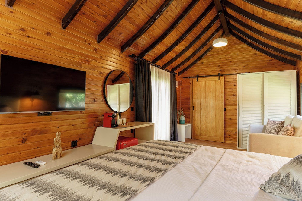 Dolce Vita Luxury Bungalows 16/50
