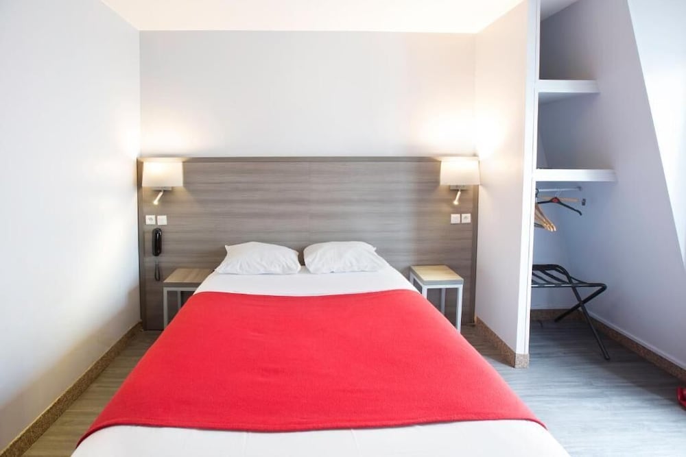 Hipotel Pere Lachaise Hotel 32/60