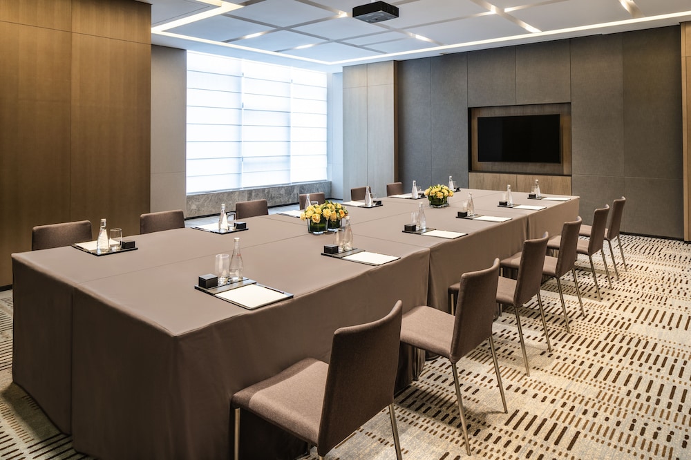 Sofitel Hangzhou Yingguan Hotel 67/76
