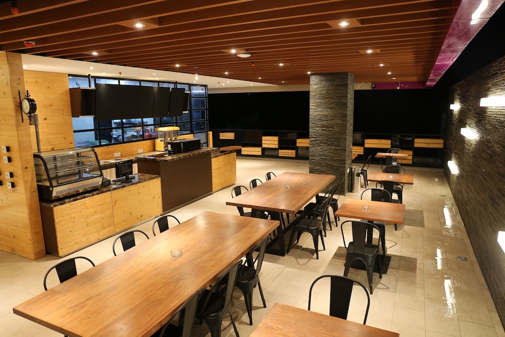 Grand Citihub Hotel Kajoetangan 47/61