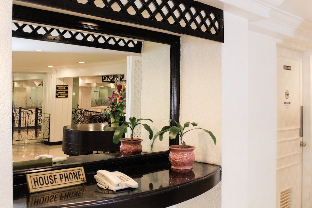 LAS PALMAS HOTEL DE MANILA 32/39